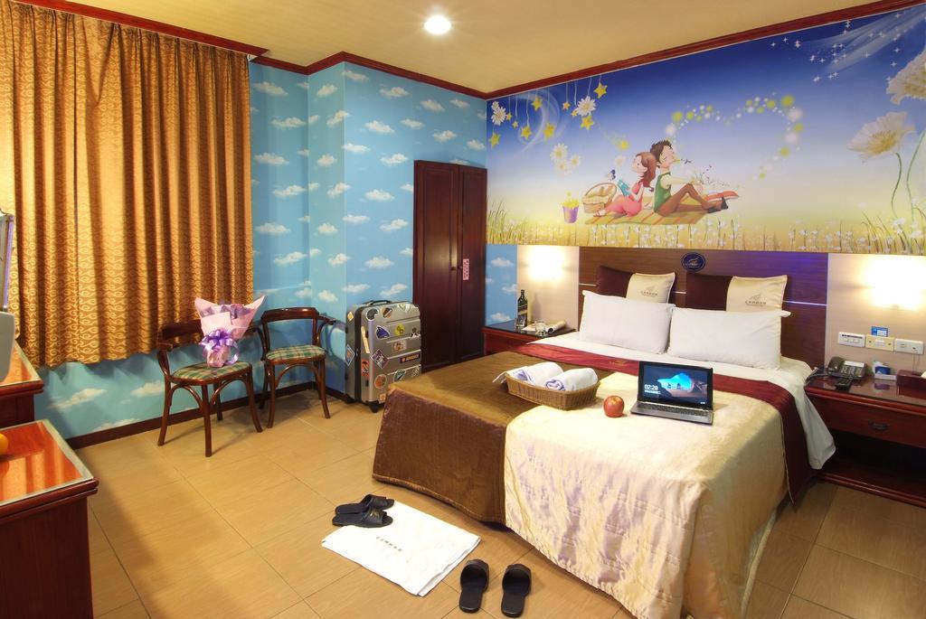 Golden Swallow Hotel Hsinchu Zimmer foto